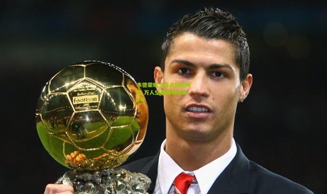 韦德荣耀之日点燃迈阿密 万人空巷致敬传奇3号